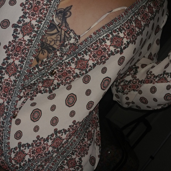 AB STUDIO ☆ Boho Sexy Wrap V Front Long Sleeve Blouse Large White Pattern - Picture 2 of 3